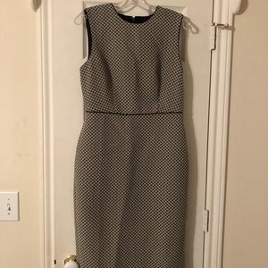 Ann Taylor Patterned Dress Sz 6